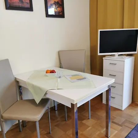 Fewolehr Апартаменти *