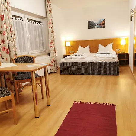 Fewolehr Apartment *
